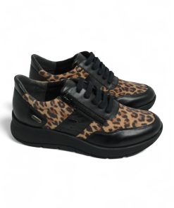Alternative view of Black Leopardo Print