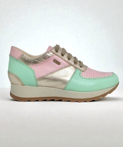 Alternative view of Menta Rose