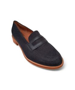 Alternative view of Mocasine Lino Negro (928)